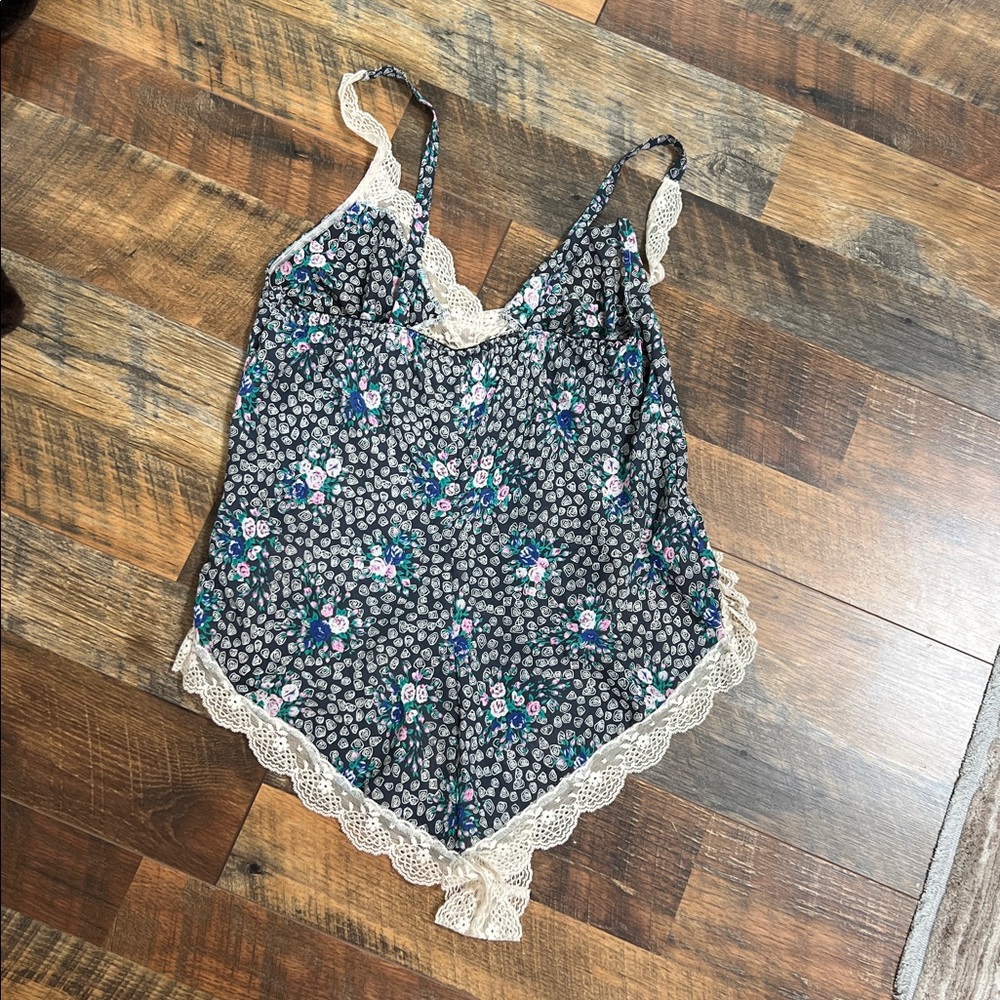 Lily of France Sleepwear bodysuit - Picture 4 of 6
